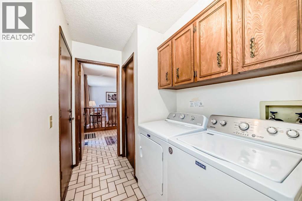 183 Dalcastle Way NW, Calgary, Alberta  T3A 2N5 - Photo 17 - A2301199