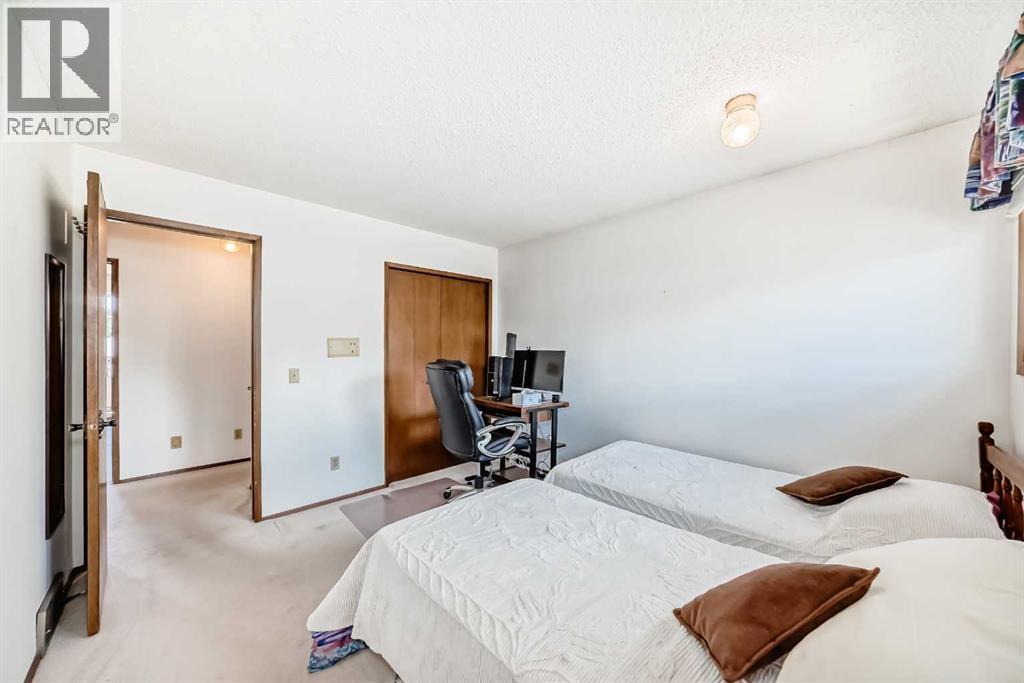 183 Dalcastle Way NW, Calgary, Alberta  T3A 2N5 - Photo 28 - A2301199