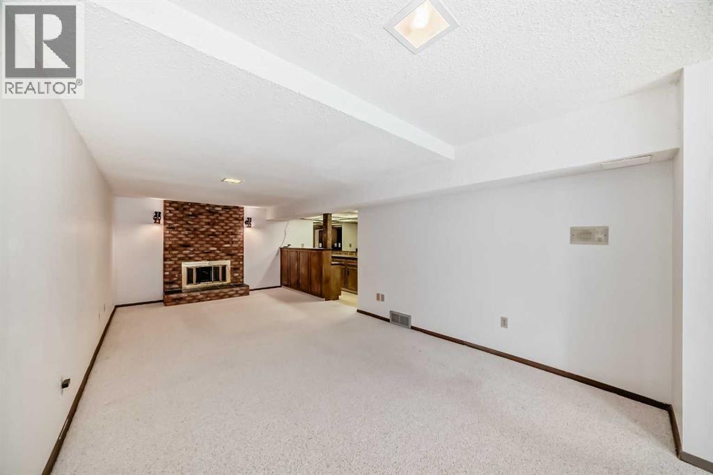 183 Dalcastle Way NW, Calgary, Alberta  T3A 2N5 - Photo 33 - A2301199