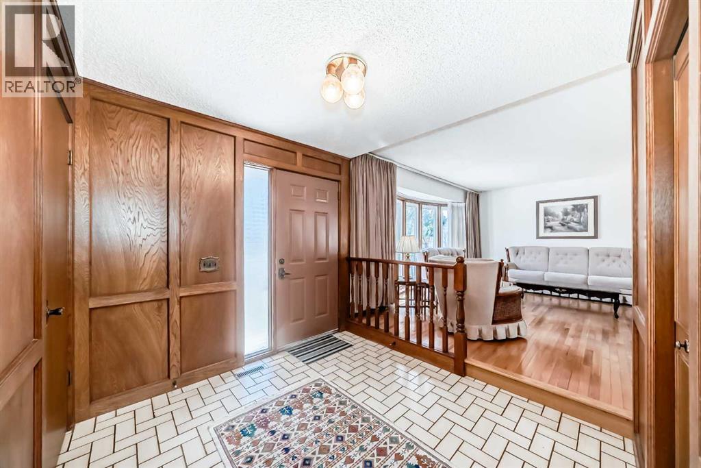 183 Dalcastle Way NW, Calgary, Alberta  T3A 2N5 - Photo 3 - A2301199