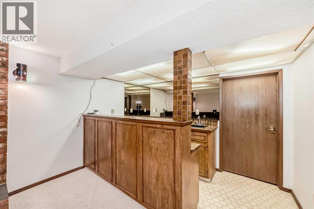 183 Dalcastle Way NW, Calgary, Alberta  T3A 2N5 - Photo 35 - A2301199