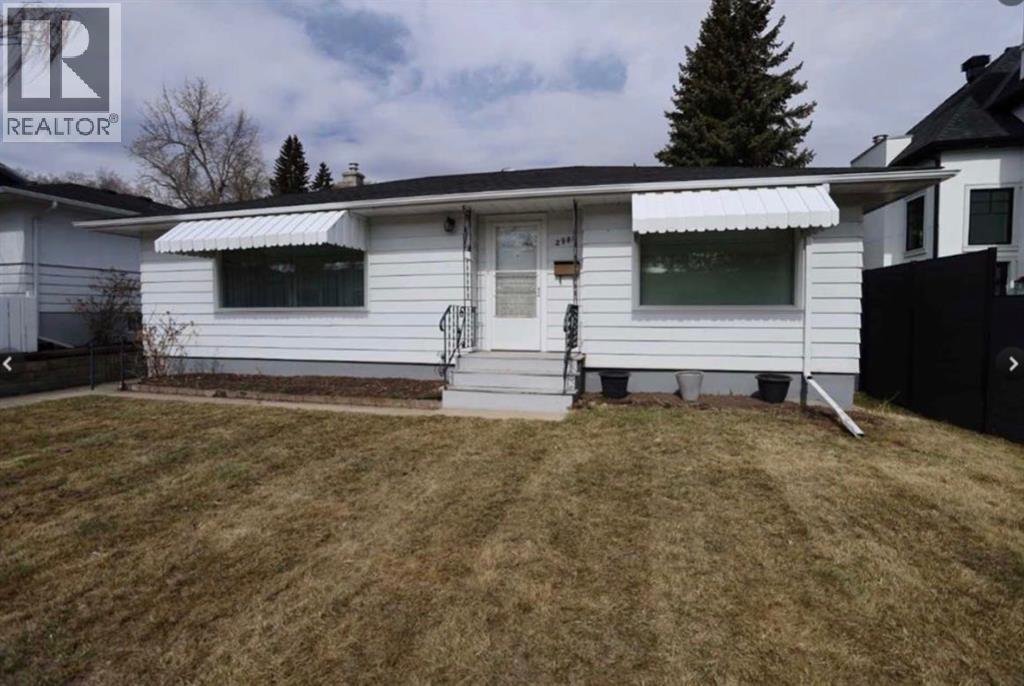 2908 13 Avenue NW, Calgary, Alberta