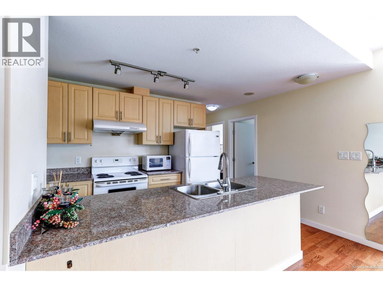 1005 6133 Buswell Street, Richmond, British Columbia  V6Y 0B2 - Photo 3 - R3111514