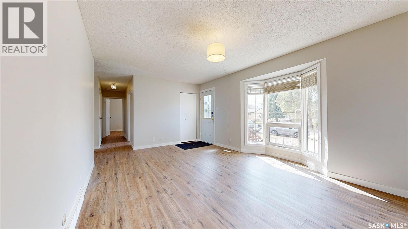 108 Griffin Street, Maple Creek, Saskatchewan  S0N 1N0 - Photo 16 - SK032821