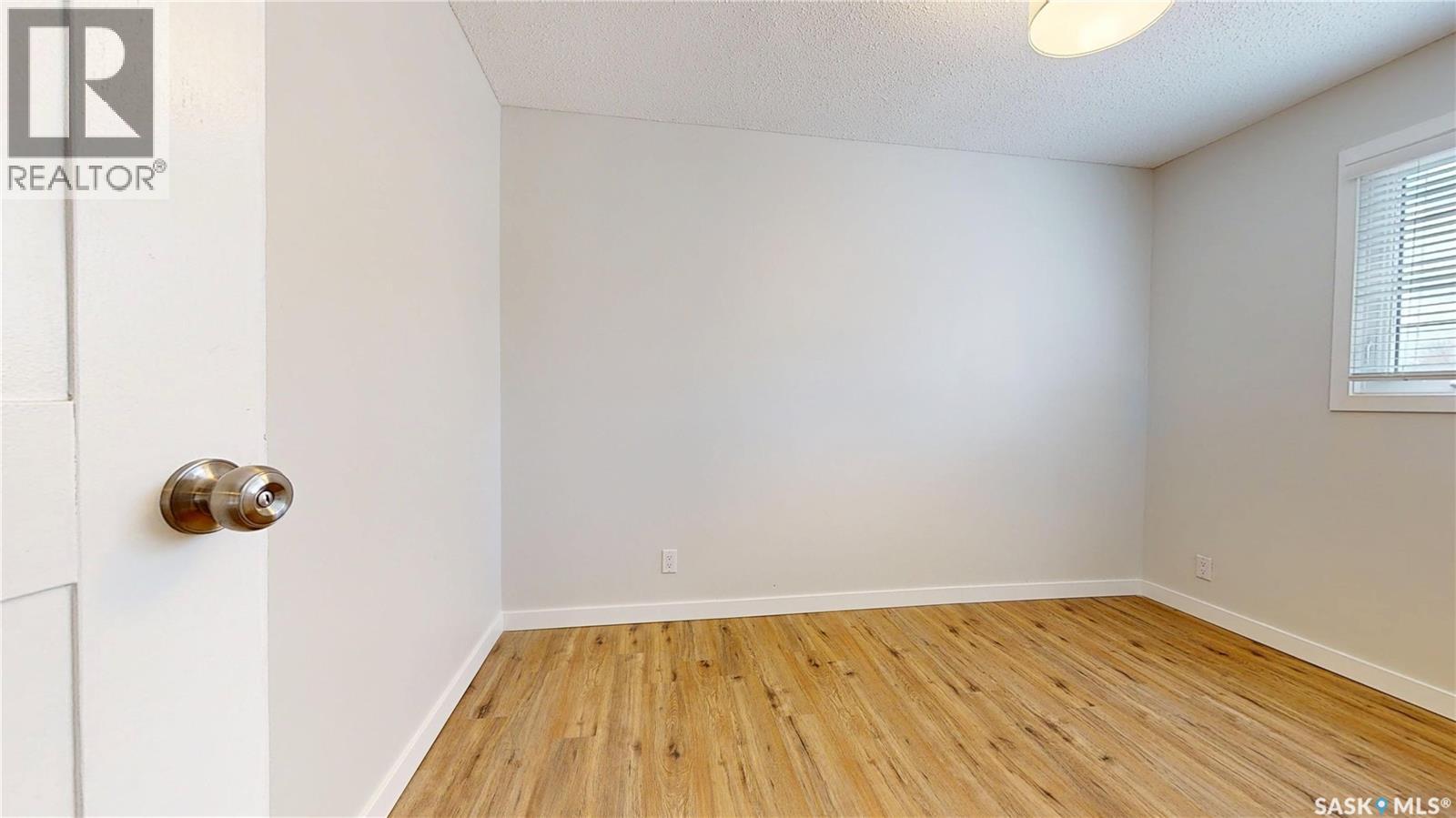 108 Griffin Street, Maple Creek, Saskatchewan  S0N 1N0 - Photo 25 - SK032821