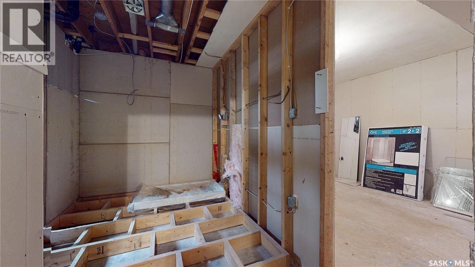 108 Griffin Street, Maple Creek, Saskatchewan  S0N 1N0 - Photo 40 - SK032821
