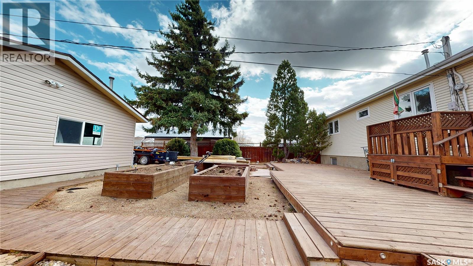 108 Griffin Street, Maple Creek, Saskatchewan  S0N 1N0 - Photo 48 - SK032821