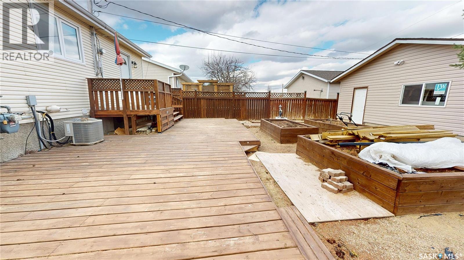 108 Griffin Street, Maple Creek, Saskatchewan  S0N 1N0 - Photo 49 - SK032821