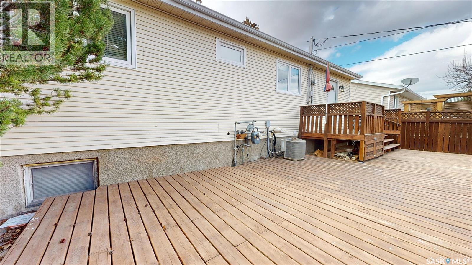 108 Griffin Street, Maple Creek, Saskatchewan  S0N 1N0 - Photo 50 - SK032821