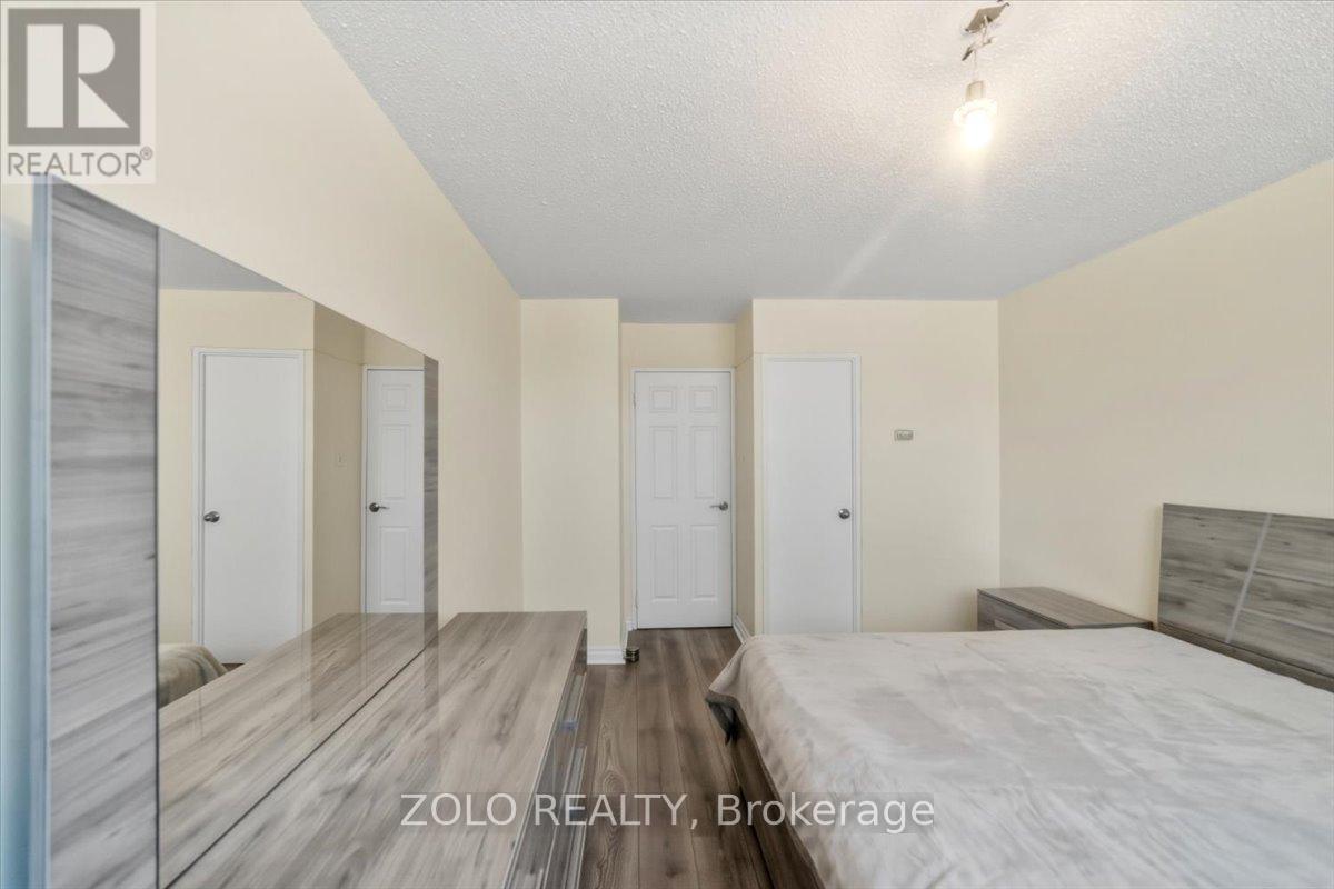 203 - 2345 Confederation Parkway, Mississauga, Ontario  L5B 2H3 - Photo 20 - W12999302