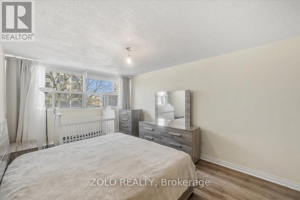 203 - 2345 Confederation Parkway, Mississauga, Ontario  L5B 2H3 - Photo 31 - W12999302