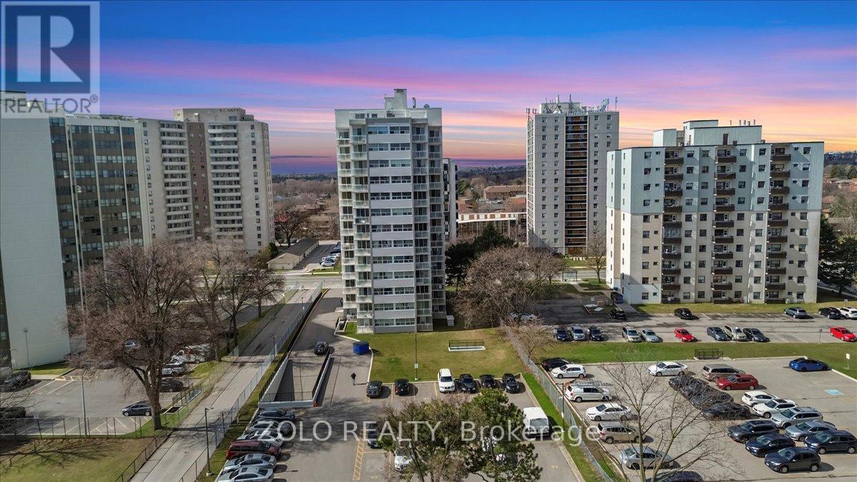 203 - 2345 Confederation Parkway, Mississauga, Ontario  L5B 2H3 - Photo 35 - W12999302