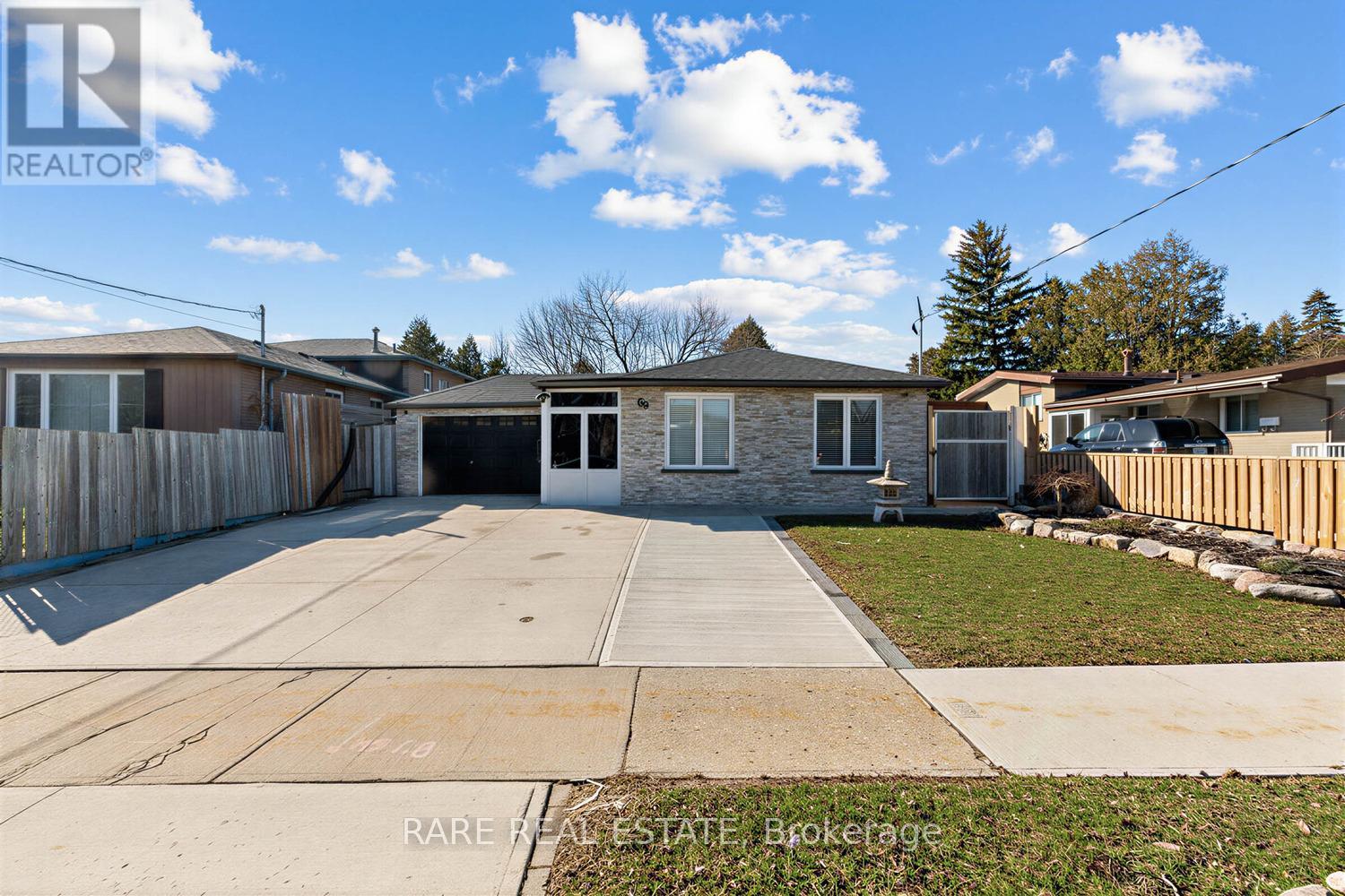 69 FLETCHERDON CRESCENT, Toronto, Ontario