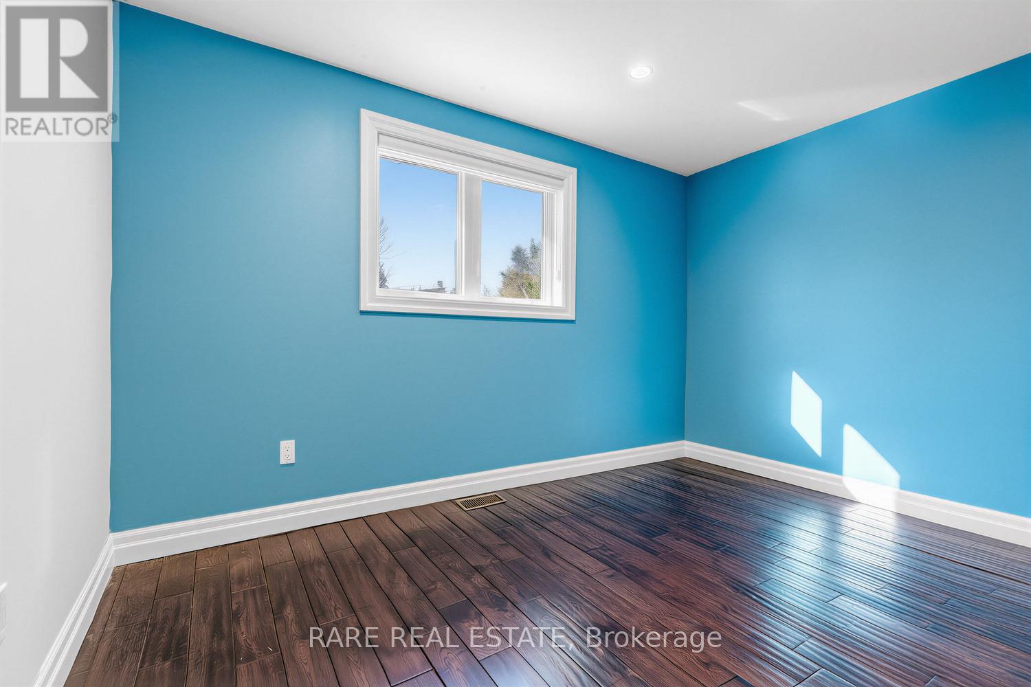 69 Fletcherdon Crescent, Toronto, Ontario  M3N 1S2 - Photo 20 - W12999312