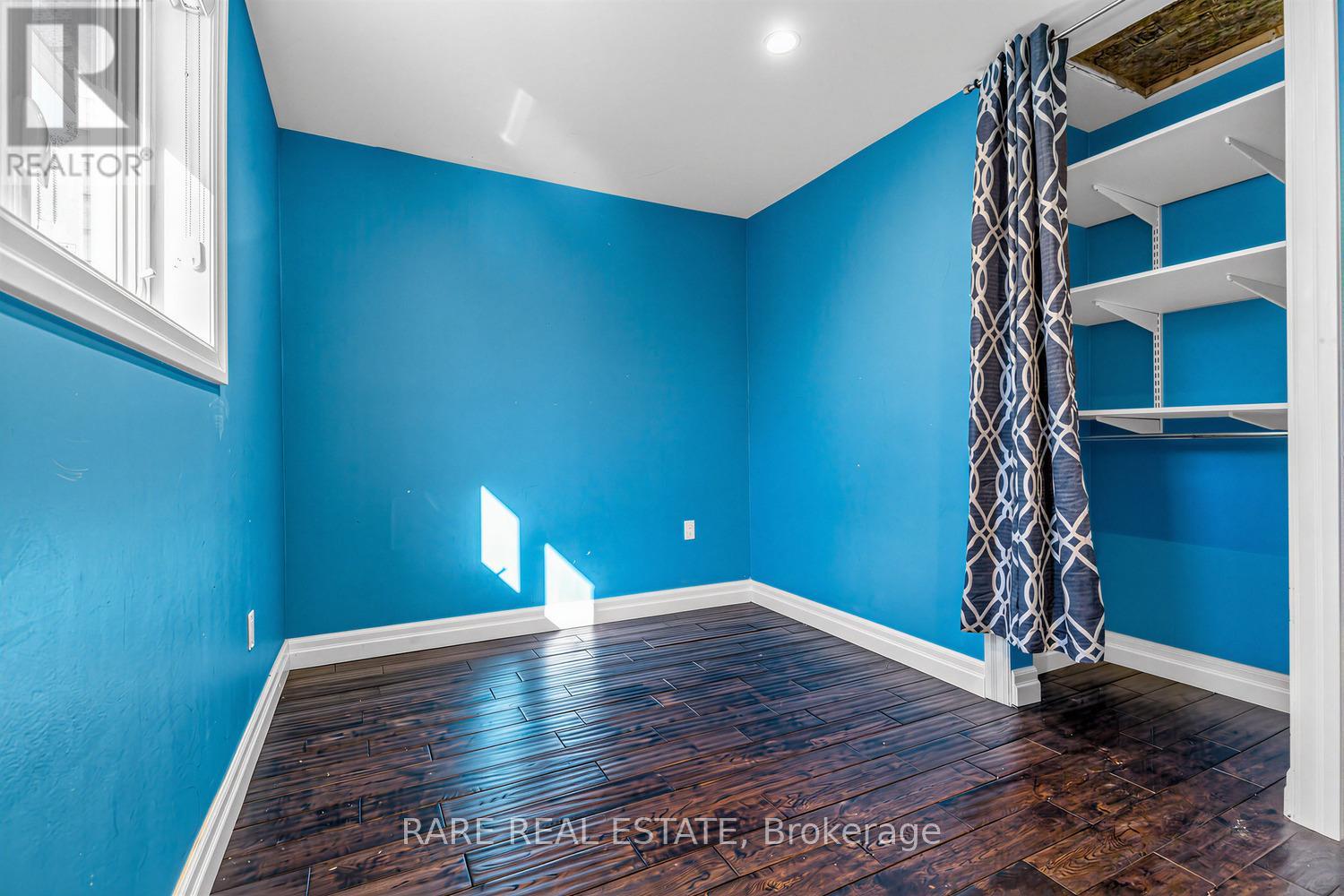 69 Fletcherdon Crescent, Toronto, Ontario  M3N 1S2 - Photo 21 - W12999312