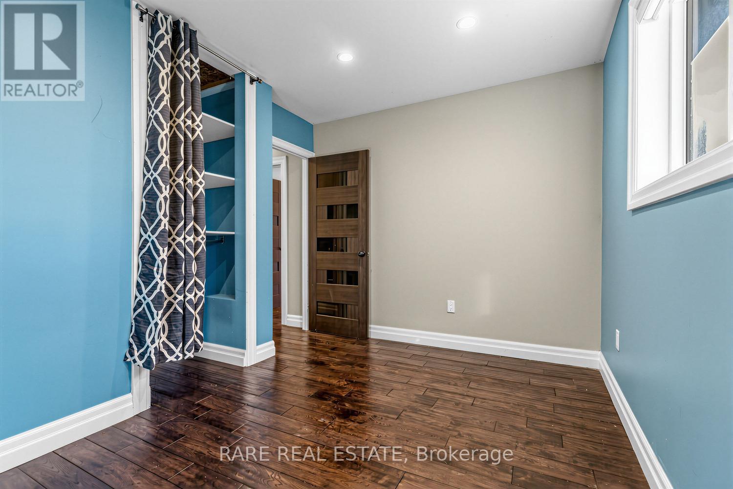 69 Fletcherdon Crescent, Toronto, Ontario  M3N 1S2 - Photo 22 - W12999312