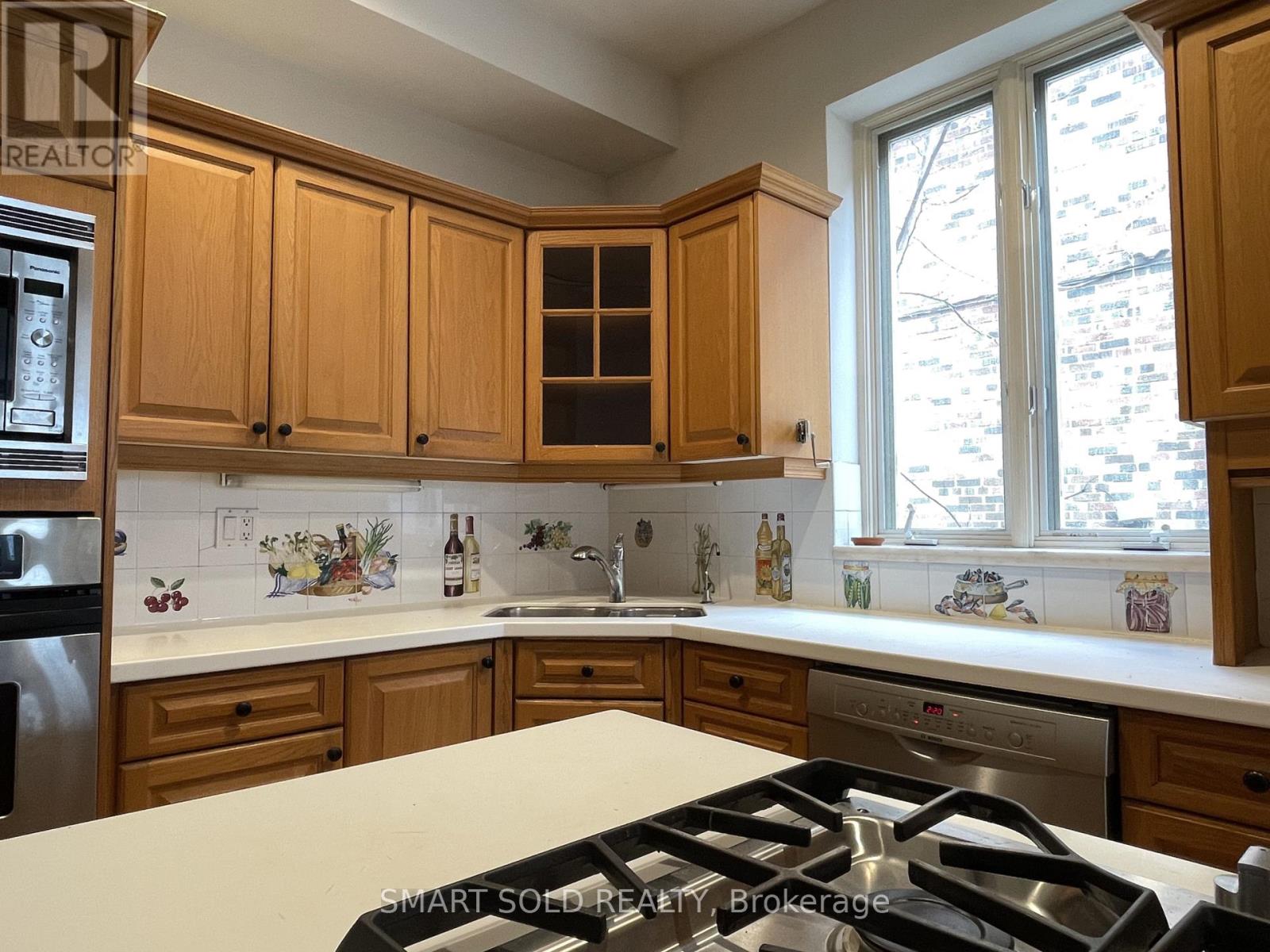 42 Amelia Street, Toronto, Ontario  M4X 1E1 - Photo 8 - C12999356