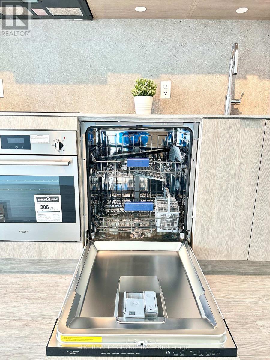 916 - 6 Greenbriar Road, Toronto, Ontario  M2K 0H6 - Photo 10 - C12999358