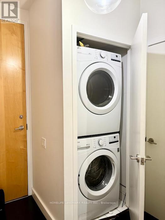 445 - 33 Mill Street, Toronto, Ontario  M5A 3R3 - Photo 8 - C12999360