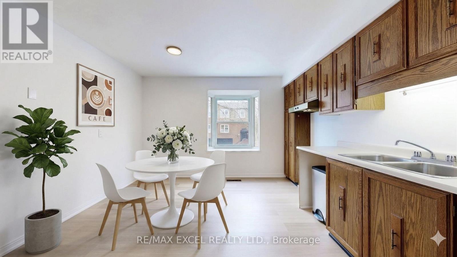 3 Red Maple Court, Toronto, Ontario  M2K 2T4 - Photo 11 - C12999390