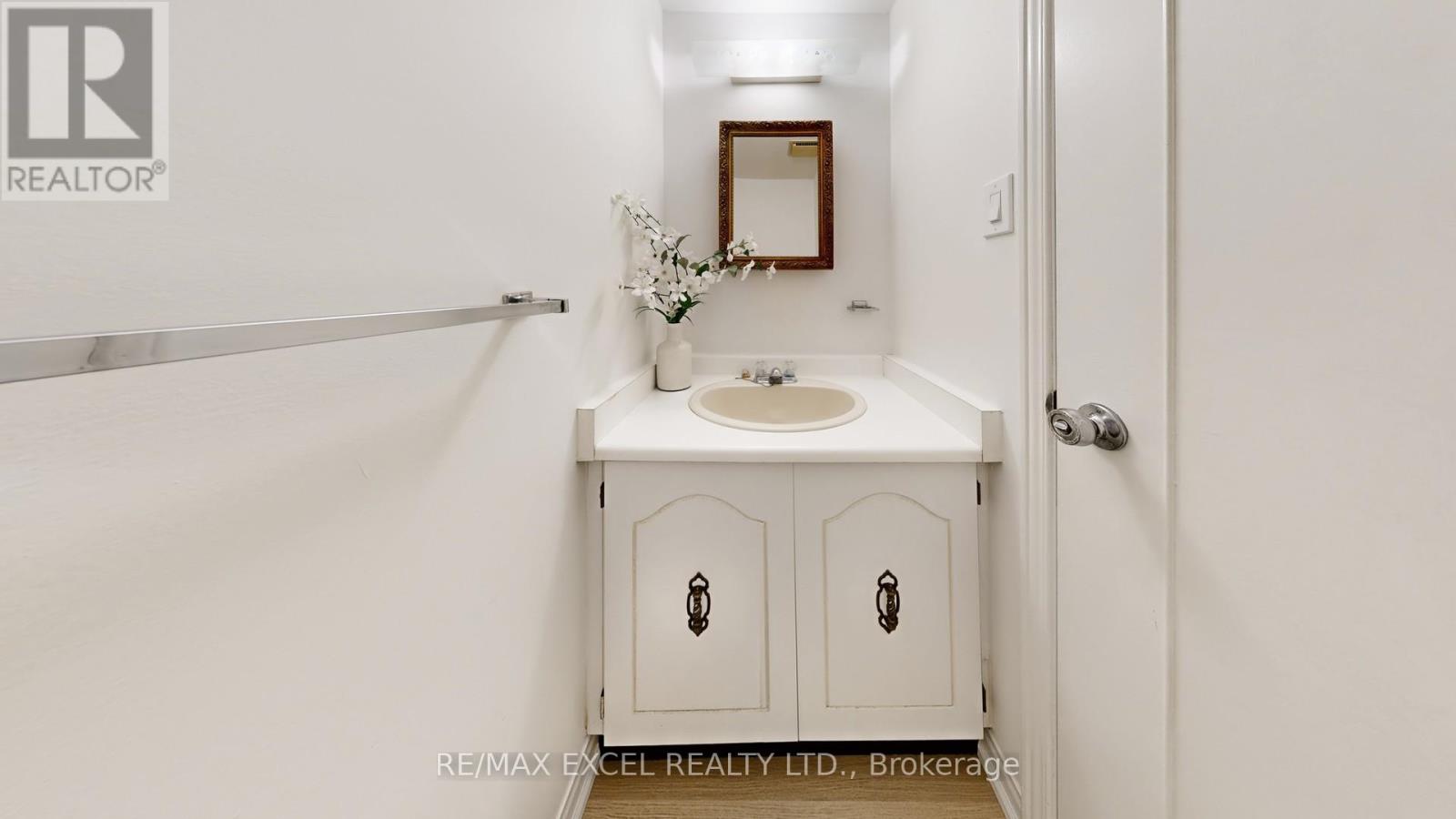 3 Red Maple Court, Toronto, Ontario  M2K 2T4 - Photo 18 - C12999390