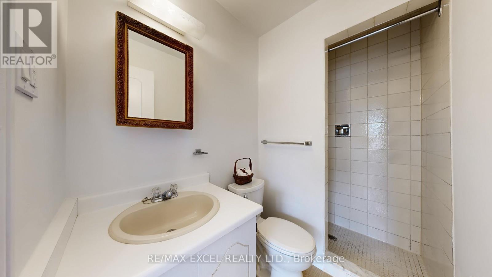 3 Red Maple Court, Toronto, Ontario  M2K 2T4 - Photo 26 - C12999390