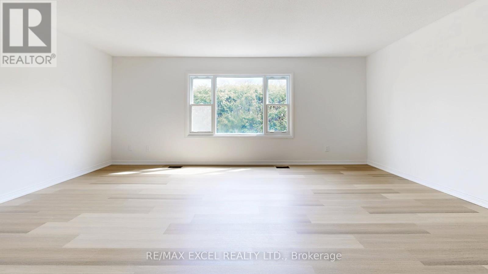 3 Red Maple Court, Toronto, Ontario  M2K 2T4 - Photo 8 - C12999390