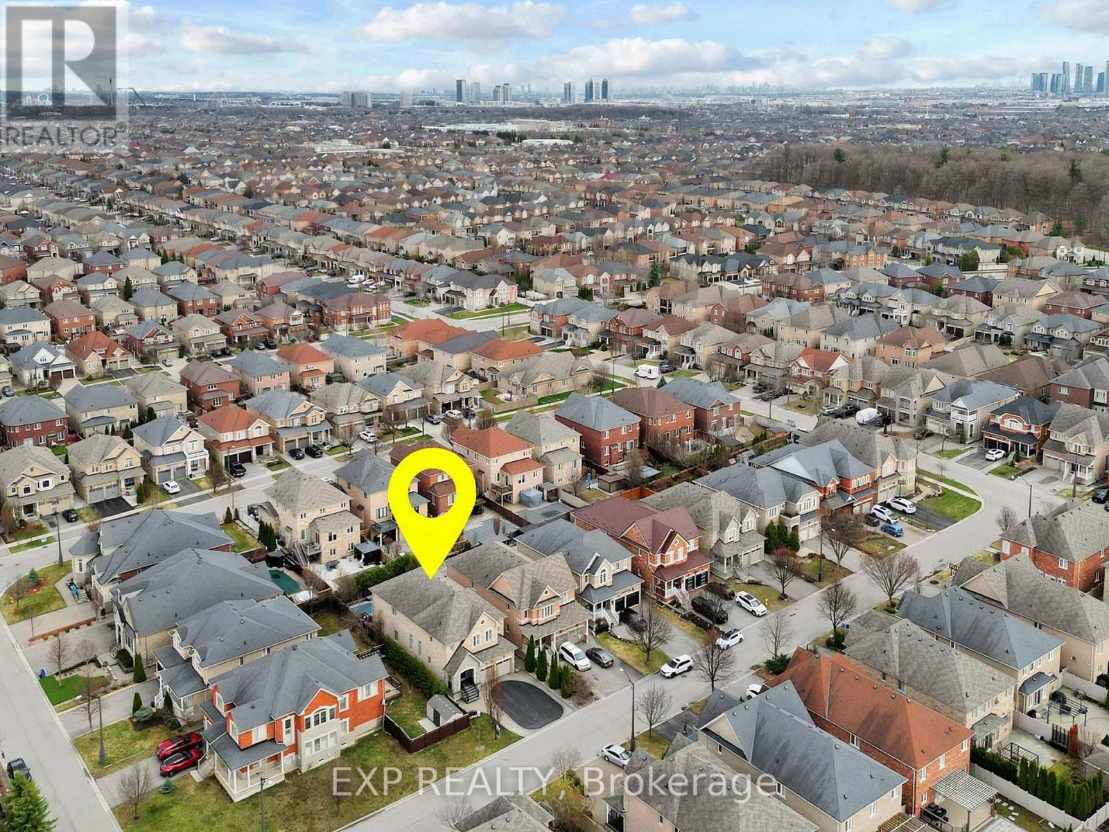 33 Gambit Avenue, Vaughan, Ontario  L4H 0Y7 - Photo 3 - N12999336