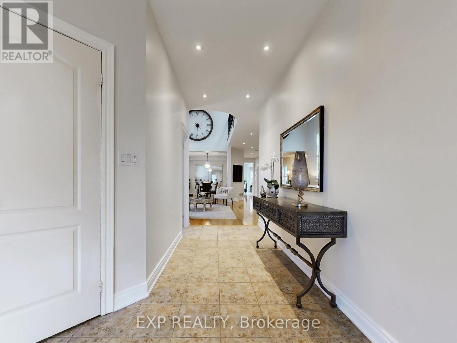 33 Gambit Avenue, Vaughan, Ontario  L4H 0Y7 - Photo 8 - N12999336