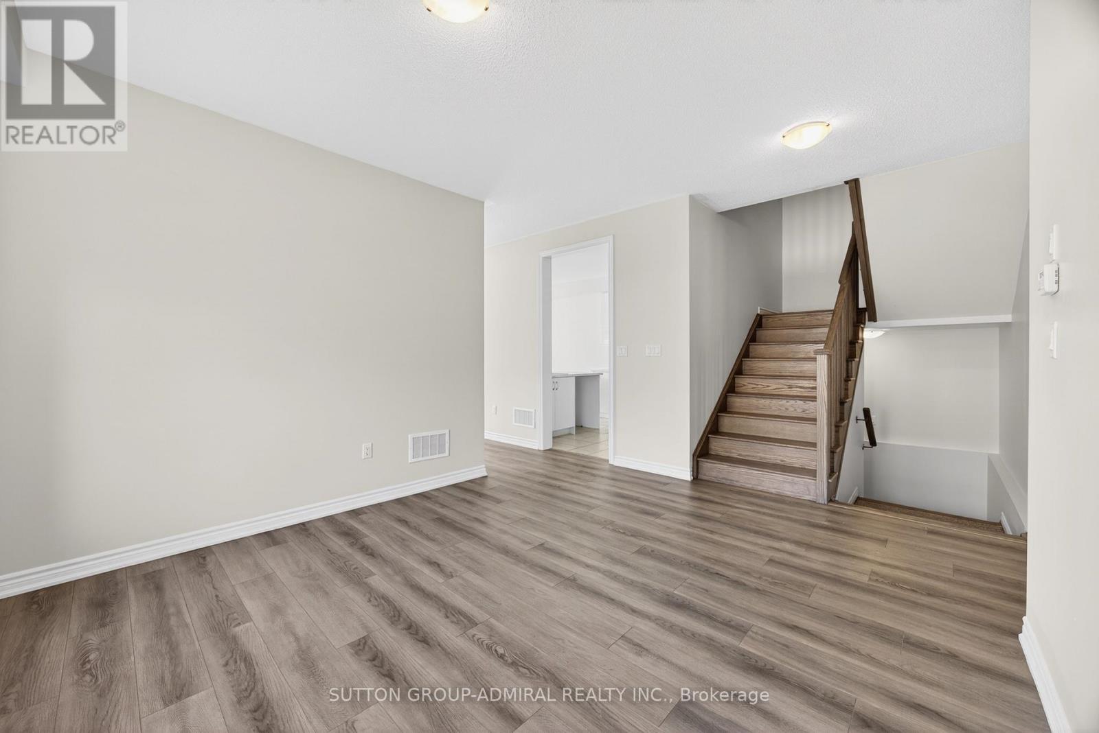 2237 Grainger Loop, Innisfil, Ontario L9S 0N1 - Photo 14 - N12999392