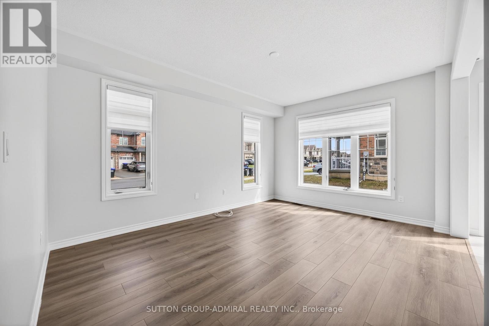 2237 Grainger Loop, Innisfil, Ontario L9S 0N1 - Photo 16 - N12999392