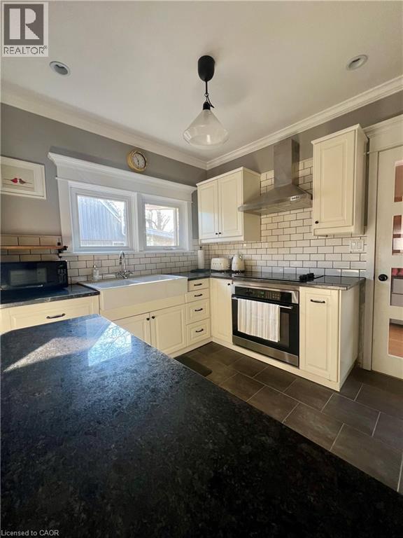 14 Greenock Street W, Port Dover, Ontario  N0A 1N0 - Photo 5 - 40820830