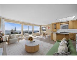 15173 ROYAL AVENUE, White Rock, British Columbia