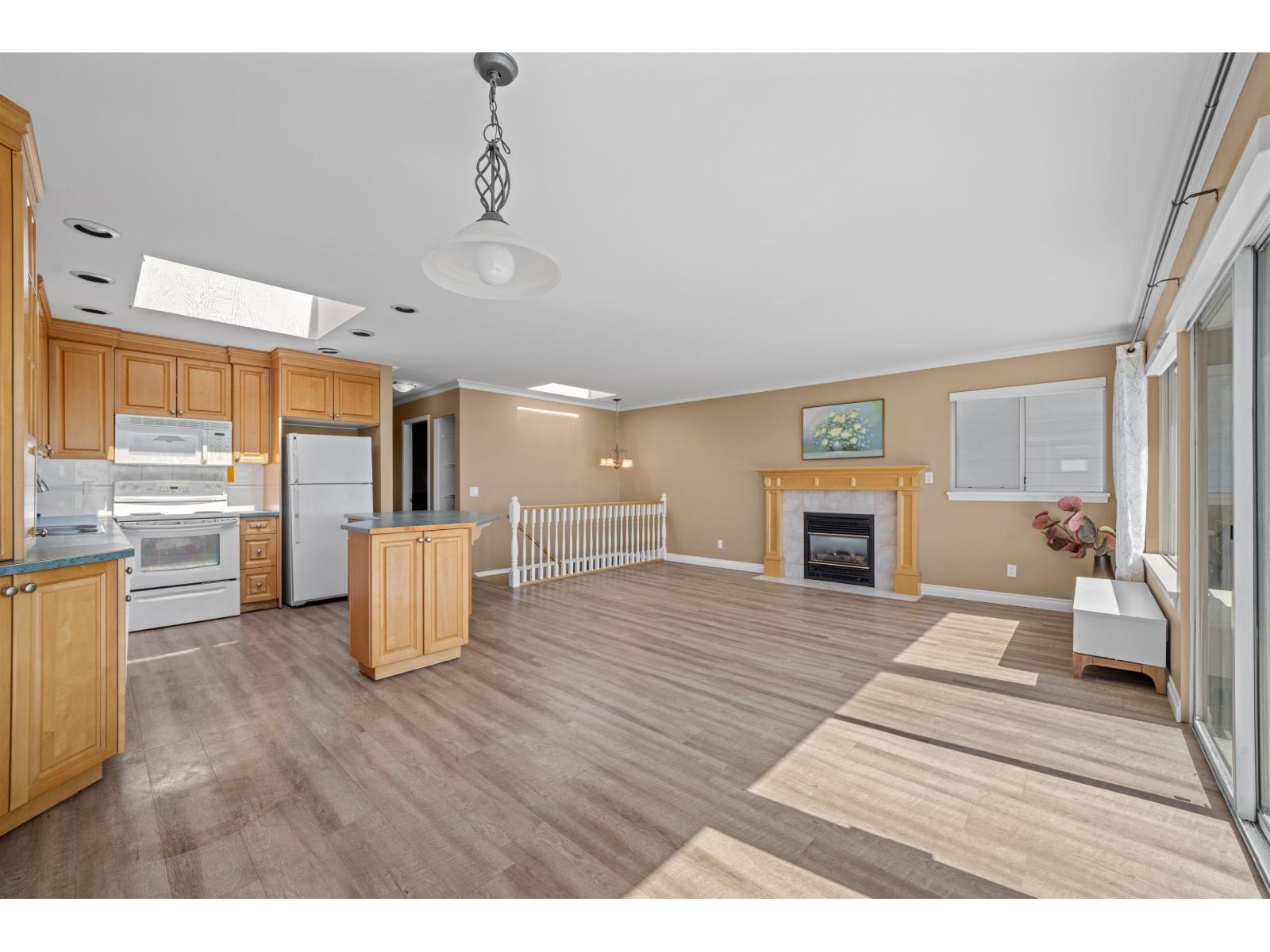 15173 Royal Avenue, White Rock, British Columbia V4B 1M2 - Photo 8 - R3110899