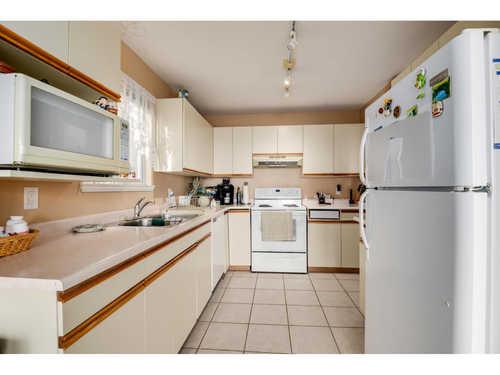 15173 Royal Avenue, White Rock, British Columbia V4B 1M2 - Photo 30 - R3110899