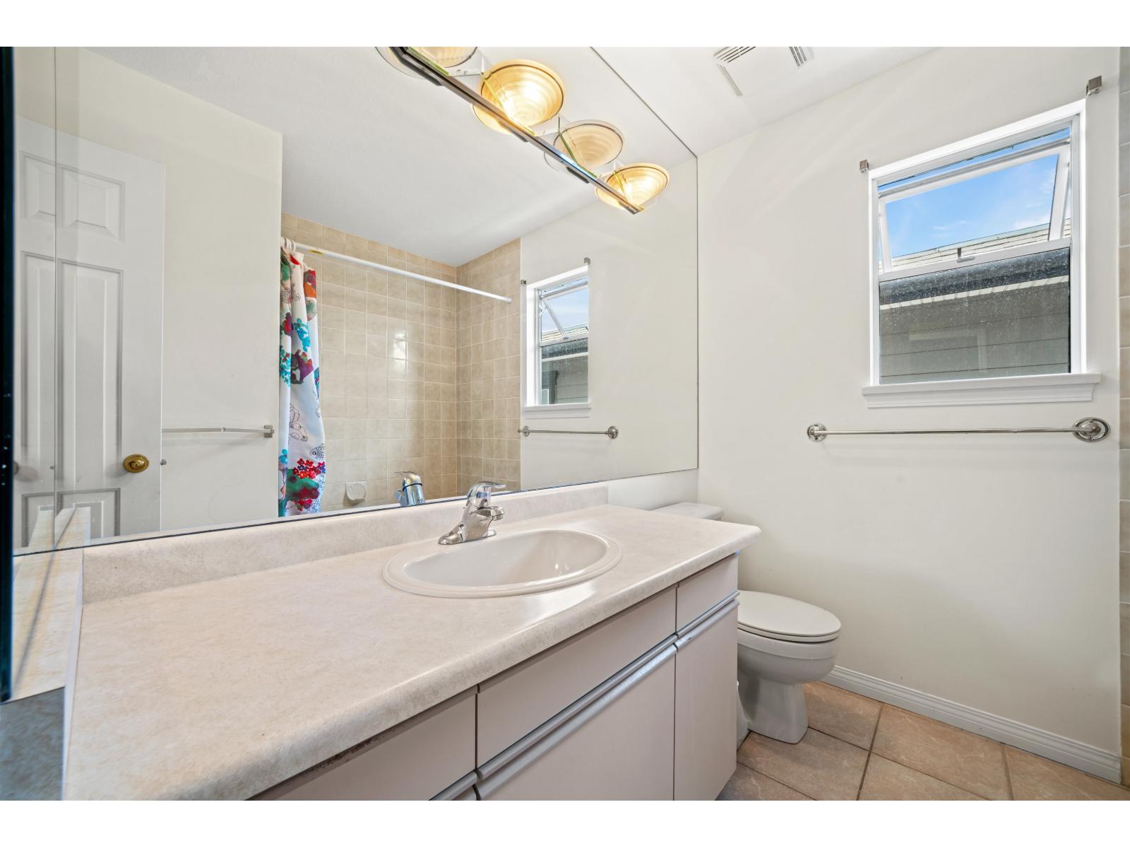 15173 Royal Avenue, White Rock, British Columbia V4B 1M2 - Photo 11 - R3110899