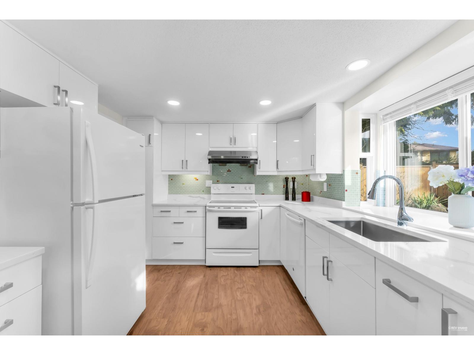 1898 Southmere Crescent, Surrey, British Columbia  V4A 6W9 - Photo 4 - R3088982