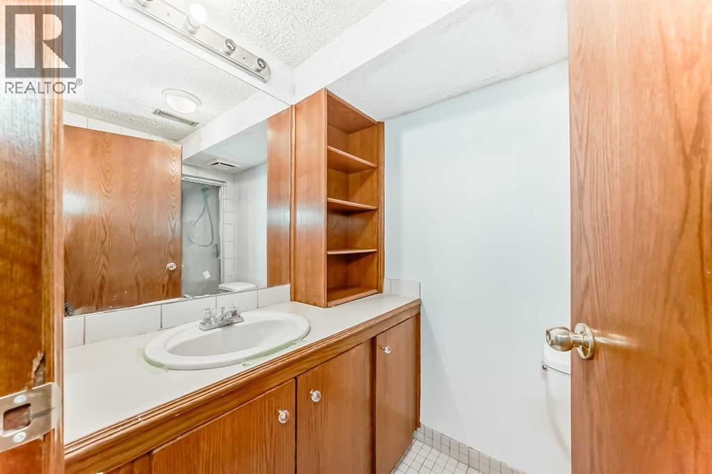 307 Huntridge Road NE, Calgary, Alberta  T2K 4B8 - Photo 41 - A2300263