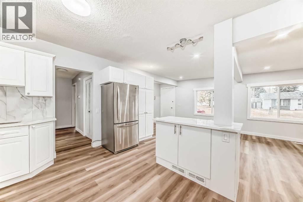 307 Huntridge Road NE, Calgary, Alberta  T2K 4B8 - Photo 14 - A2300263