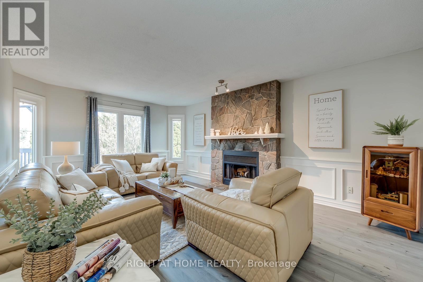 1403 Bayshire Drive, Oakville, Ontario  L6H 6E8 - Photo 13 - W12999334