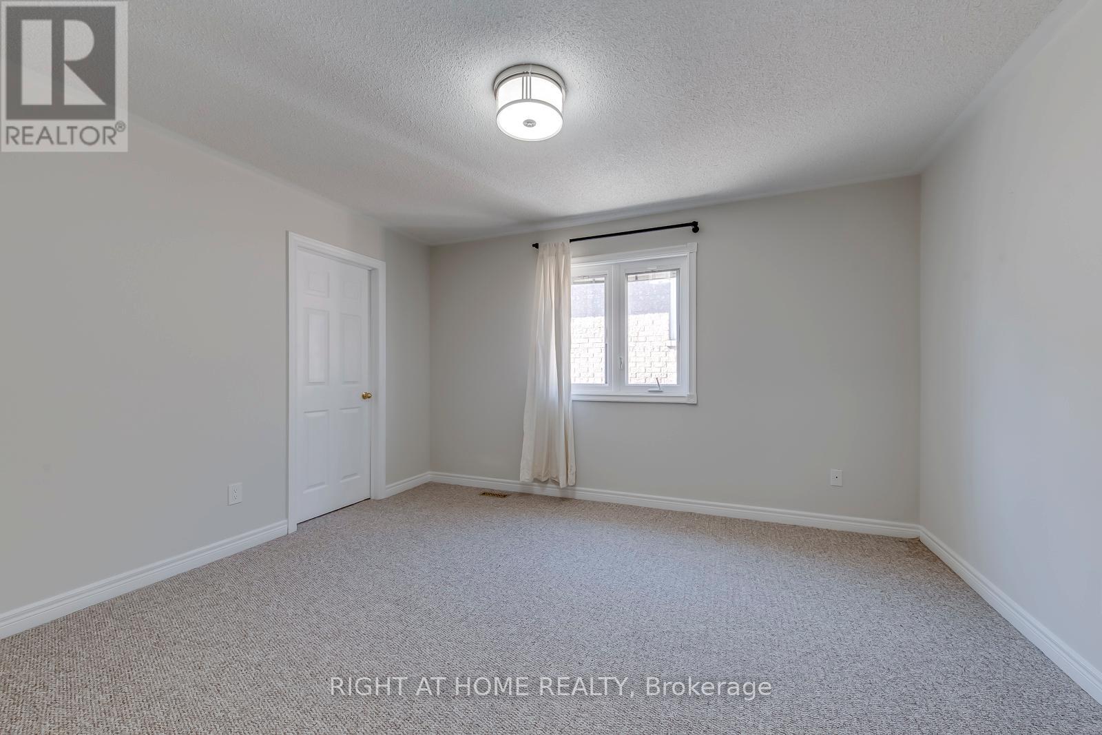 1403 Bayshire Drive, Oakville, Ontario  L6H 6E8 - Photo 30 - W12999334