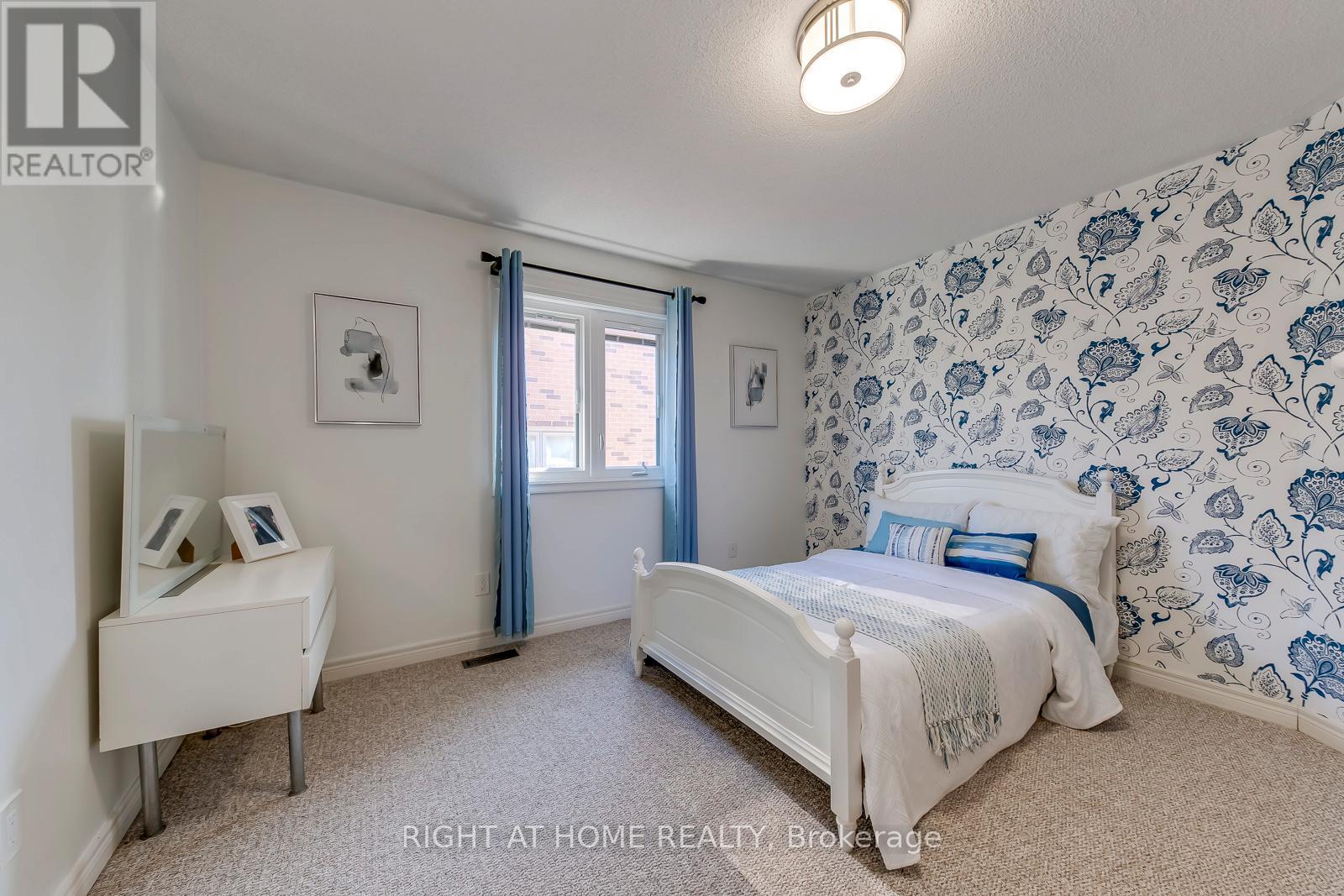 1403 Bayshire Drive, Oakville, Ontario  L6H 6E8 - Photo 31 - W12999334