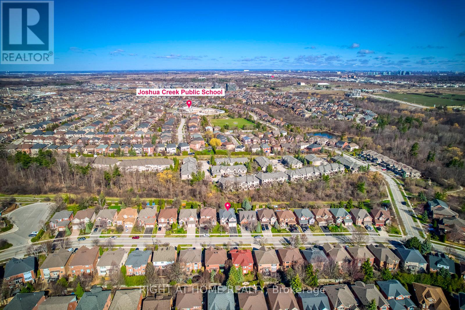 1403 Bayshire Drive, Oakville, Ontario  L6H 6E8 - Photo 5 - W12999334