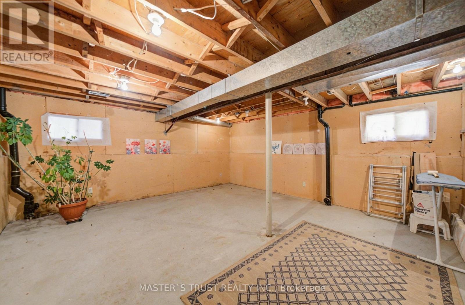 1017 Lucerne Crescent, Mississauga, Ontario  L5C 3X6 - Photo 41 - W12999342