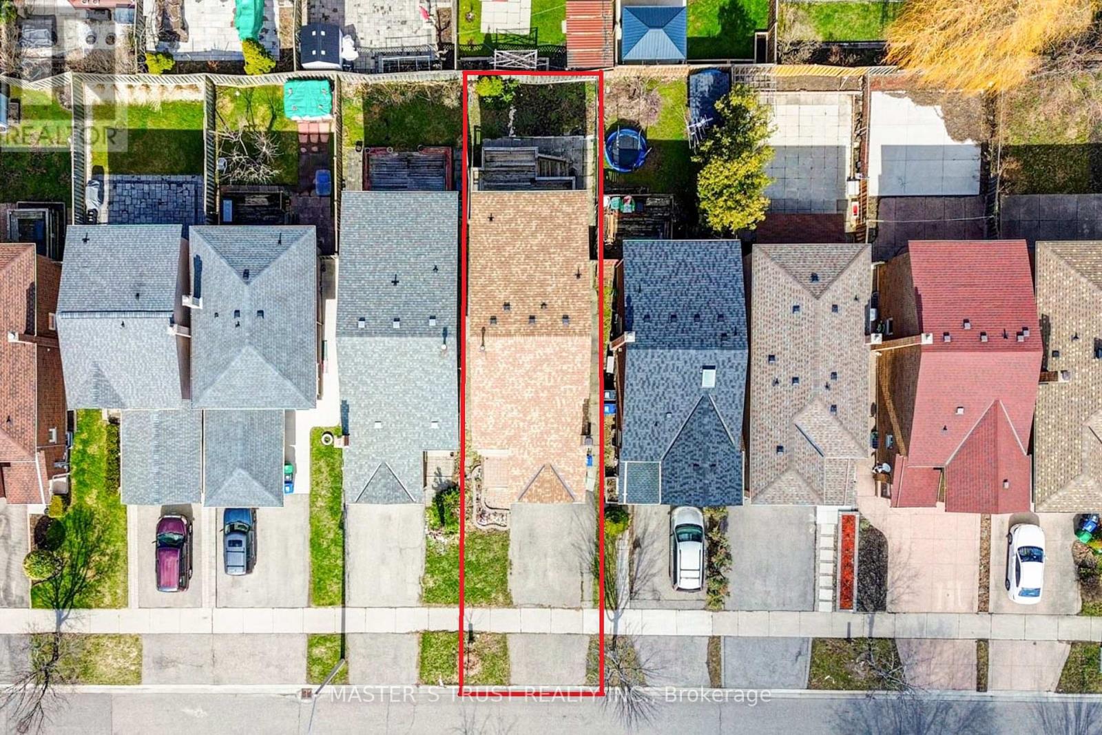 1017 Lucerne Crescent, Mississauga, Ontario  L5C 3X6 - Photo 46 - W12999342