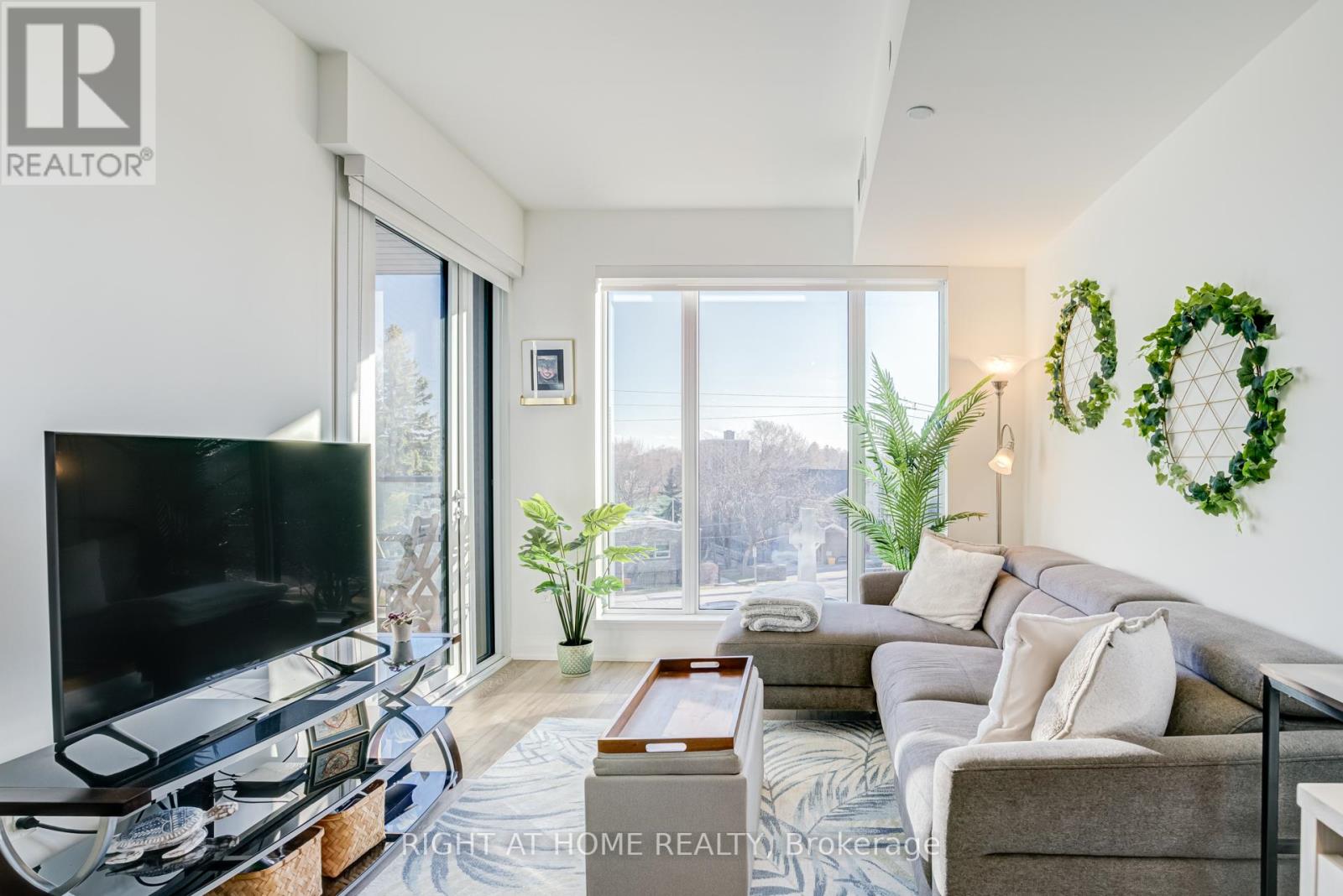 506 - 21 Park Street E, Mississauga, Ontario  L5G 0C2 - Photo 22 - W12999364