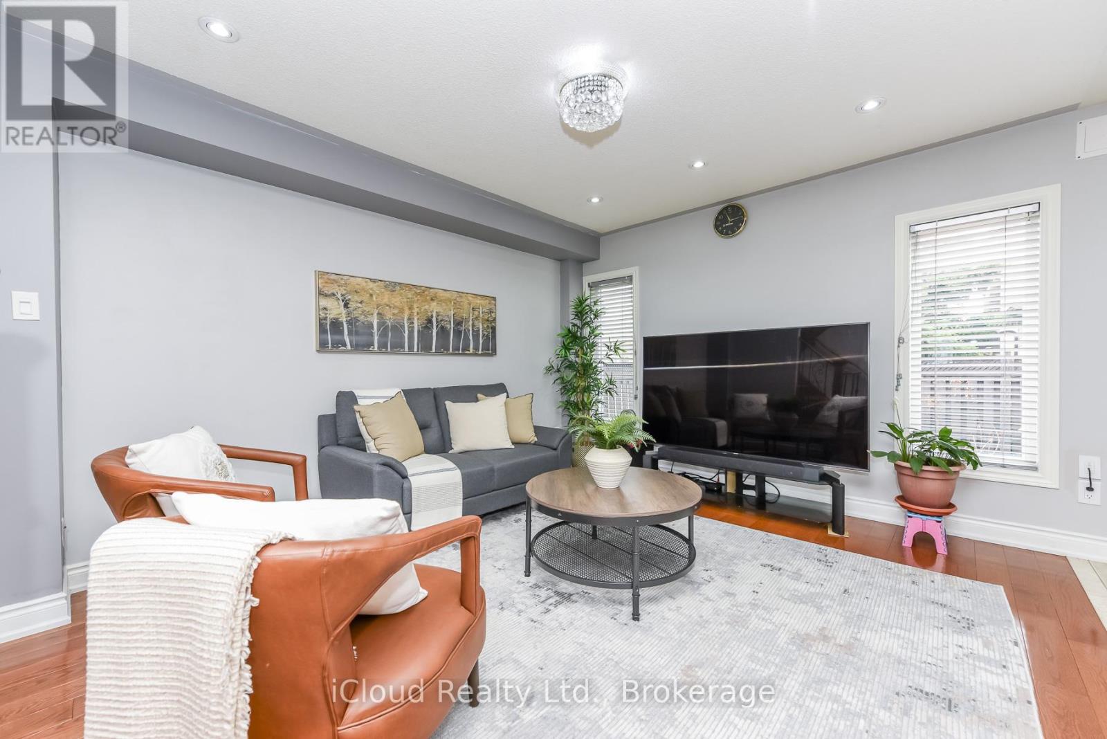 5922 Delle Donne Drive, Mississauga, Ontario  L5M 7A3 - Photo 10 - W12999370