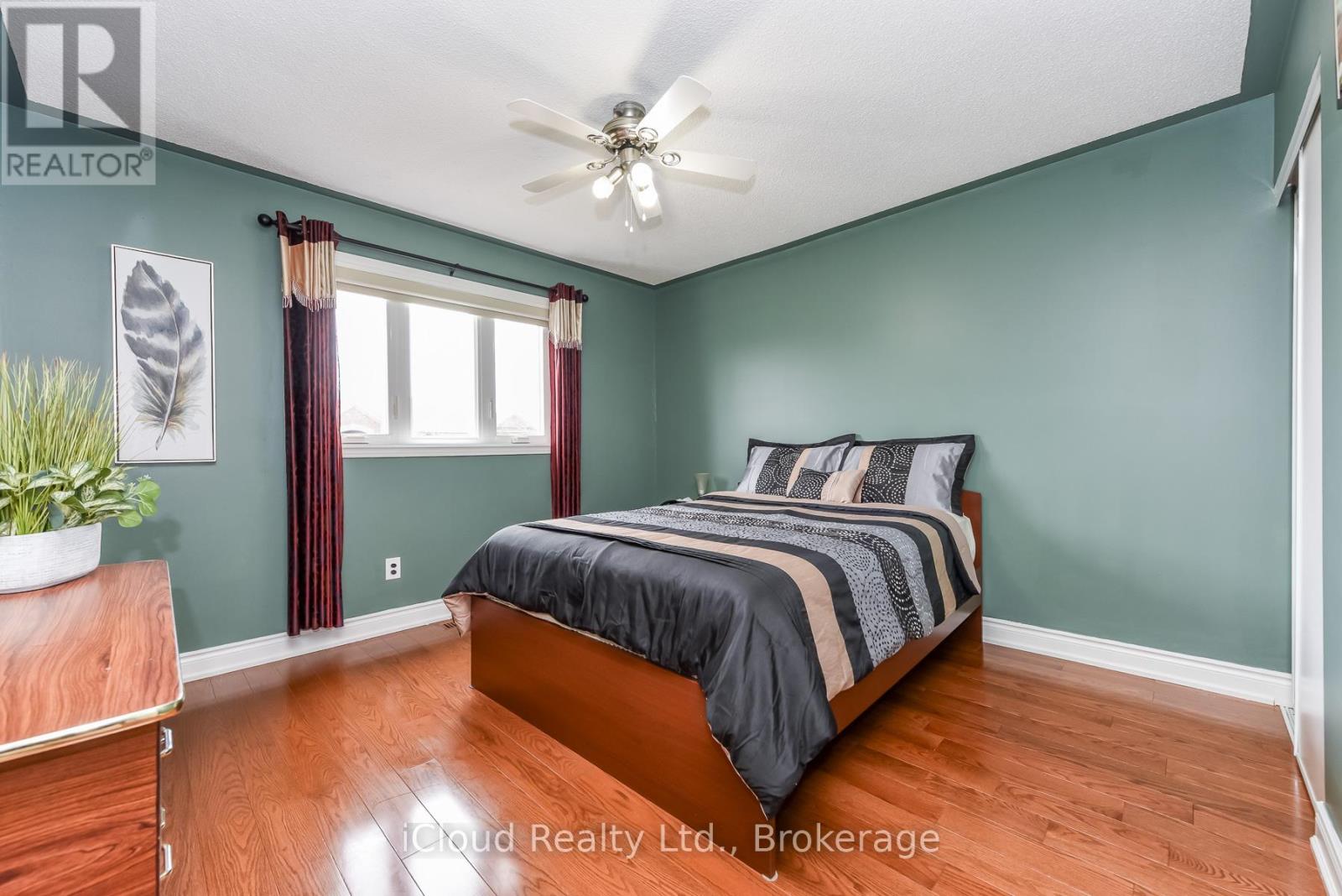 5922 Delle Donne Drive, Mississauga, Ontario  L5M 7A3 - Photo 26 - W12999370