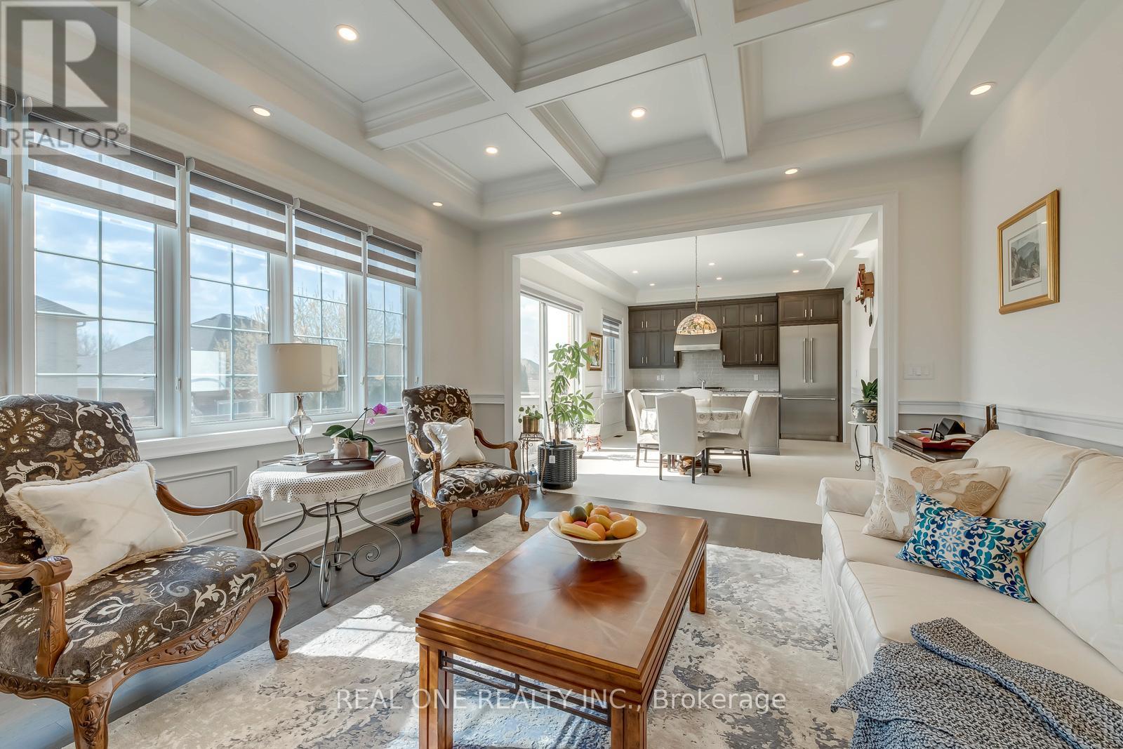 1103 John Laird Circle, Oakville, Ontario  L6H 3R5 - Photo 10 - W12999378