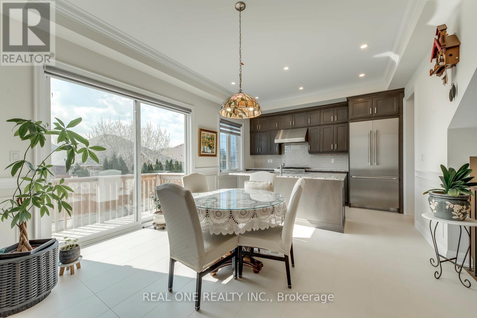 1103 John Laird Circle, Oakville, Ontario  L6H 3R5 - Photo 16 - W12999378